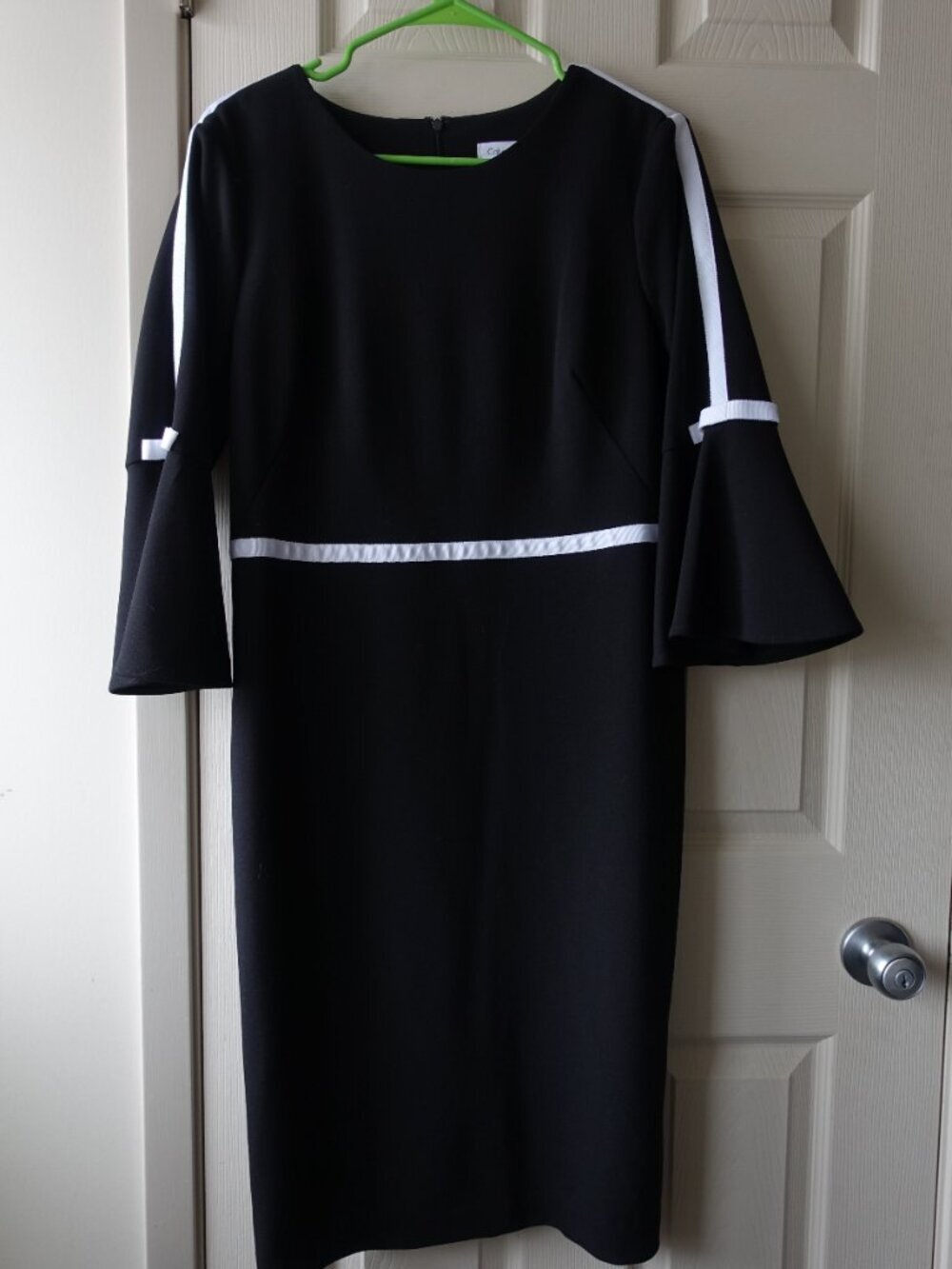 Calvin Klein Bow seam Size 12 dress Formal NWOT